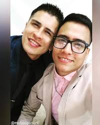 Otro año más juntos!! Gracias por tanto mi amor.. Te amo muchísimo.. ♡