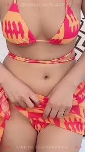 Accidental pussy - video 7 - ThisVid.com