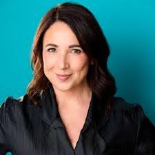 Amanda Schuster's Instagram, Twitter & Facebook