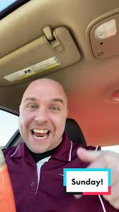 HAPPY SUNDAY#Wishlist #OREOFORSANTA #OutPizzaTheHut #mariahcarey