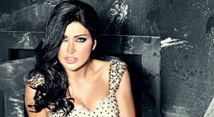 إنتابت الفنانة السورية جومانا مراد نوبة من الهلع والبكاء بسبب المقلب الذي تعرّضت له ضمن برنامج وبكت جومانا وصدمت بالمفاجآت التي لم تتوقع. Ø¬ÙˆÙ…Ø§Ù†Ø§ Ù…Ø±Ø§Ø¯ Ù†ÙˆØ§Ø¹Ù…