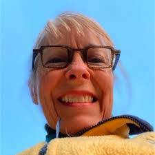 Leasha Williams's Instagram, Twitter & Facebook