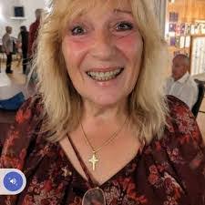 Leah Gribbin's Instagram, Twitter & Facebook