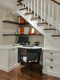 Adoptez L Amenagement Sous Escalier Chez Vous Amenagement Sous Escalier Amenagement Escalier Amenagement Maison