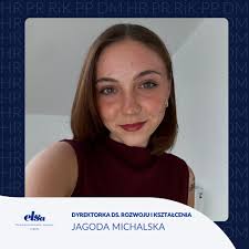 Nadszedł czas oficjalnie przedstawić pełen skład Zarządu ELSA Toruń  kadencji 2024/2025! 🎉 Z wielką radością Zarząd Stricto wita członków  Zarządu Largo na swoim pokładzie! 🌟 Oto nasz team: 🔵 Weronika Wiśniewska -