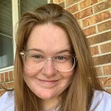 Victoria Bauer's Instagram, Twitter & Facebook