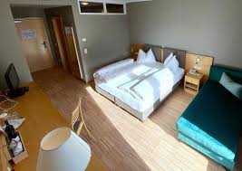 The most reliable place for accurate and unbiased hotel reviews. Hotel Eberle In Italy