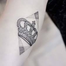 Dotwork Crown Tattoo Tac Dovmeleri Dovme Dovme Fikirleri Tattoo