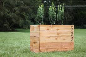Square red cedar planter box. 53 Easy Creative Diy Planter Box Ideas For Your Home And Garden