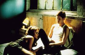 Amazon.com: High Art (1998) : Bill Sage, Radha Mitchell, Gabriel Mann,  Charis Michelsen, David Thornton, Anh Duong, Ally Sheedy, Patricia  Clarkson, Helen Mendes, Tammy Grimes, Lisa Cholodenko, High Art (1998) ( L' Art