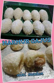Ini adalah resipi yang amat mudah kerana kuih makmur ini menggunakan tiga jenis bahan sahaja. Facebook