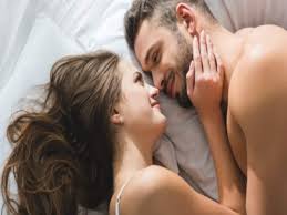 Sex mistakes: 5 things women should not do after sex ke baad kya na karein  सेक्स के बाद की गई ये 5 गलतियां महिलाओं की सेहत पर पड़ सकती हैं भारी, ये