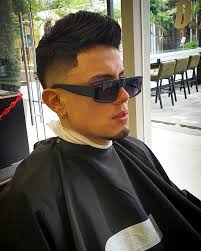 LA BARBERIA YOSMER YANEZ