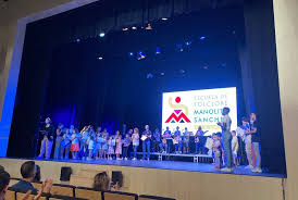 La Escuela de Folklore Manolito Sánchez cierra con música, bailes y  reconocimientos el curso 2021-2022