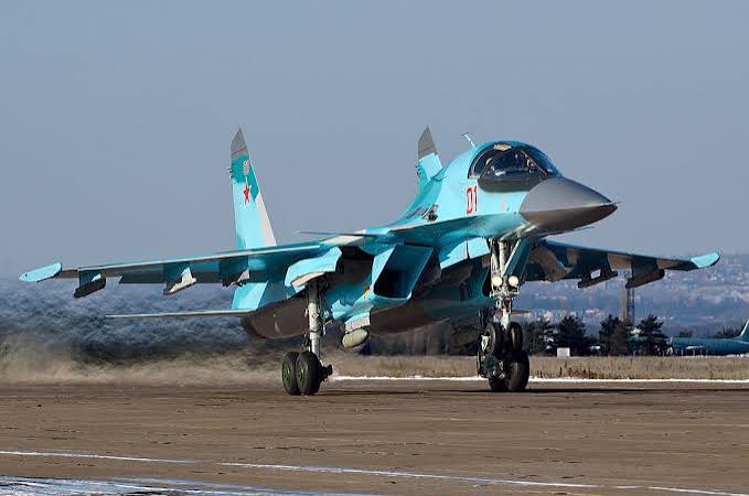 “Euractiv”: la Russia utilizza la flotta ombra aerea per sostenere le proprie forze in Africa