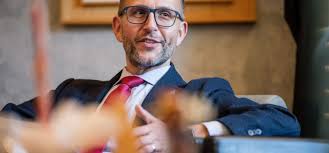 Jun 06, 2021 · lo ha detto marco borradori al cdt online, chiarendo ancora una volta che la demolizione non era mai entrata in conto. Con Gli Anni Sono Cambiato Ma Qualche Liberta Me La Prendo Norman Gobbi Consigliere Di Stato