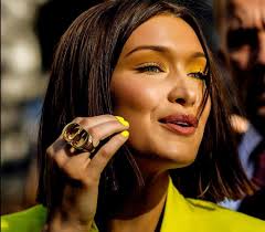 Fie că purtăm două genți care se potrivesc, sau. Cum Arata Manichiura Pentru Toamna 2018 Si Care Sunt Cele Mai Hot Tendinte