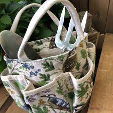 7 best garden tools tote bags. Gisela Graham Garden Birds Tool Bag