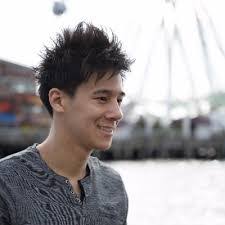 Robert Evinger's Instagram, Twitter & Facebook