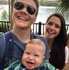 Melinda e seu vício pelos filtros do instagram stories e teodoro doido pra tocar umas modas. Thais Fersoza E Michel Telo Comemoram 7 Meses De Teodoro Passou Rapido Quem Quem News