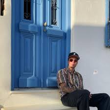 Back when he was a teen phenom releasing four albums in five. Ac9db1tewhasmm