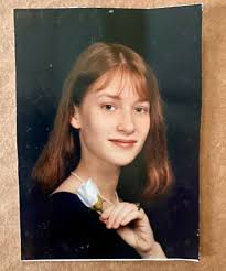 It was actually 1990 something but who's counting? Thanks for this trip  back in time @philadam 😊#tbt #phillygirl #littleflowerhsforgirls #babyface  #seniorportrait #the90s #peopledelphia #thegoldbergs #itwas1980something  #goldnerds #sadiestanley ...