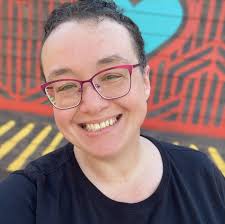 Birthday cake from my Aunt's 80th birthday celebration. Isn't she beautiful  🥳🎊🎂🎉