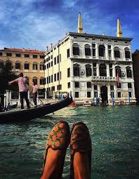 The arrivabene family has lived in venice's palazzo papadopoli for the last two centuries. Global Young Designer Spotlight Vibi Venezia Suitcase Magazine