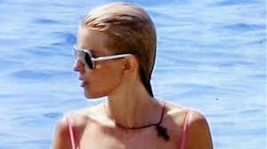 Μια φωτογραφία της από τη μύκονο όπου πίνει καφέ μαζί με μια φίλη της, ανέβασε στο instagram η βουλευτής της νδ, έλενα ράπτη. E3allh H Elena Rapth 8elw Na Kaoyn Oi Fwtografies Moy Me Magio