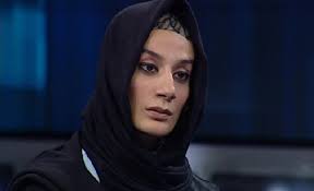 Esra ElÃ¶nÃ¼' ile ilgili gÃ¶rsel sonucu