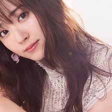 エレン・イェーガー (eren yeager )は進撃の巨人に登場する架空の人物で同作の主人公。 本作の主人公。強靭な精神力と非凡な行動力を持ち、幼少時より将来は壁の外に出て世界中を探検するという夢を抱き、壁の外の世界に人一倍強い憧れを抱いている。 æ»æ²¢ã‚«ãƒ¬ãƒ³ ã‚«ãƒ¬ãƒ³ã«beauty Up Up Plus Online ã‚¢ãƒƒãƒ—ãƒ—ãƒ©ã‚¹