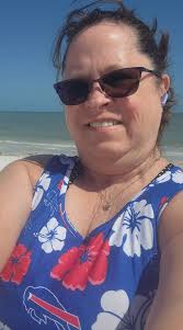 Does anyone know of a shuttle or train that goes from Ft Meyers to Ft.  Lauderdale?