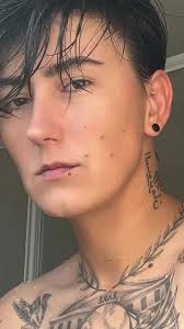 Lesbian Dance Song: My Fave D