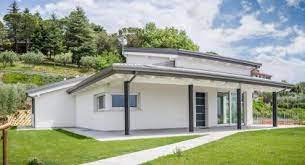 Casa a un piano di 200 mq case in mattoni offriamo i. Casa In Legno Modello Casa A Un Piano Gubbio Di Costantini Legno L A Cost
