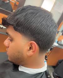 barbershop #barber #barberlife #staysaf #her #hairstyle🙈 #hamilton 🦉