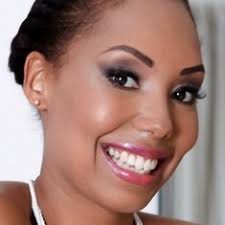 Sade Rose's Instagram, Twitter & Facebook