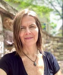 If you or anyone you know is looking for private senior care, private child  care, pet care and or housekeeping I'm available 8a-8p just message me!!  Thank you 😊