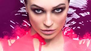 TONIGHT's Poolside Fashion Show: Preview the Hair and Makeup