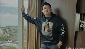 Happy asmara x denny caknan full album 2021 new single satru lagu jawa terbaru 2021 hits saat ini. 10 Potret Kantor Baru Denny Caknan Desainnya Modern Banget
