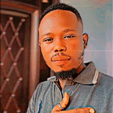 As a player, Xabi Alonso played against Barcelona 30 times with four  different clubs. He recorded 8 wins, 7 draws and 15 losses and was also  booked 16 times in those games.