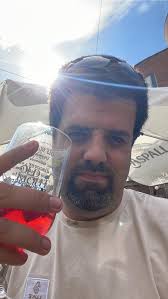 The Good Fellow George, Canning Cirus. Enjoying a Vacation Brewery  Gingerbread Stout.