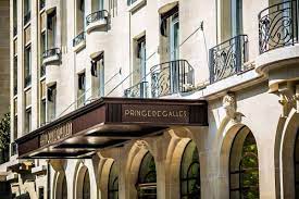 4 diverse sale, può accogliere fino a 60 persone. Hotel Prince De Galles Paris