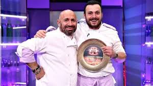 Click aici pentru a viziona online integral hd, chefi la cutite sezonul 8 episodul 20 din data de 12 noiembrie 2019. AdevÄƒrul Despre Premiul De La Chefi La CuÈ›ite Ce Se IntamplÄƒ Cu Banii Evenimentul Zilei