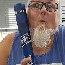 Thank you to @victussports for the hospitality and custom Blue Meanie bat!  What a special opportunity! Great hanging with @realkevkeenan and  @jbarrett_3407 !!