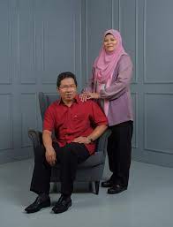 Carta organisasi dibuat untuk memperlihatkan hierarki dan tanggungjawab secara grafik untuk setiap ahli dalam sebuah syarikat. Official Website Of Kumpulan Ramly Pastikan Ramly Baru Beli