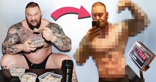 Bjornsson's first world's strongest man appearance came in 2011 when he finished sixth. Fuhle Mich Schlank Hafthor Bjornsson Zeigt Sixpack Bei 172 Kilo Korpergewicht Gannikus De