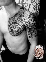 Polynesian tattoos same as the other ethnic tattoos, have their style and special features. 22 Jpg 550 733 Polynesian Tattoo Maori Tattoo Chest Tattoo