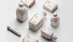 Check out sample designs for retail packaging boxes with logo and get more ideas for the design. 5 Creative Cosmetic Packaging Designs Sufio