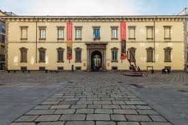 The pinacoteca ambrosiana was founded in 1618 by cardinal federico borromeo who donated his collection of paintings, sculptures and drawings to the ambrosian library already instituted in 1607. Biblioteca Pinacoteca Ambrosiana Museum Milan Inexhibit
