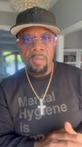 Lenore Neal's Instagram, Twitter & Facebook